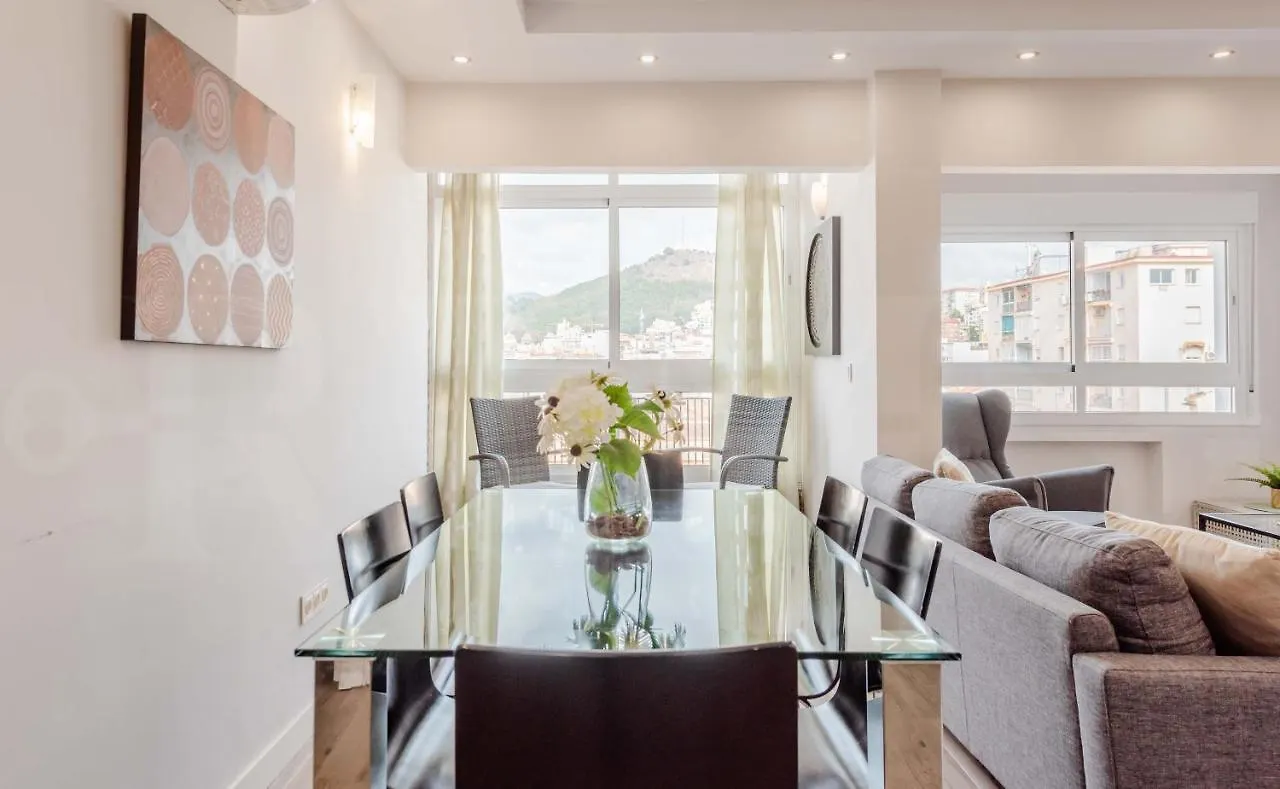 Spacious Apartment With A View - Historic Center By Rems Malaga