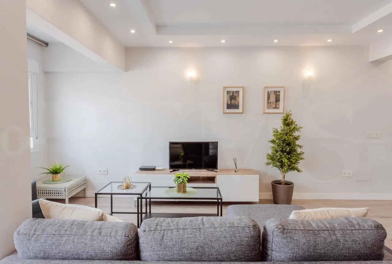 Spacious Apartment With A View - Historic Center By Rems Malaga