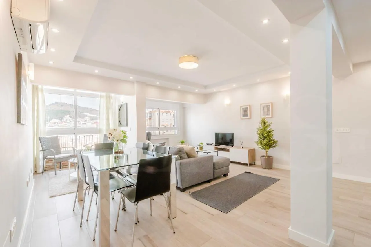 Spacious Apartment With A View - Historic Center By Rems location